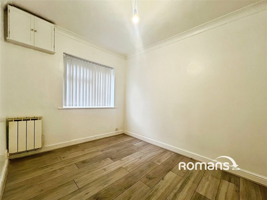 Property photo 3 of 6 Picture No. 01