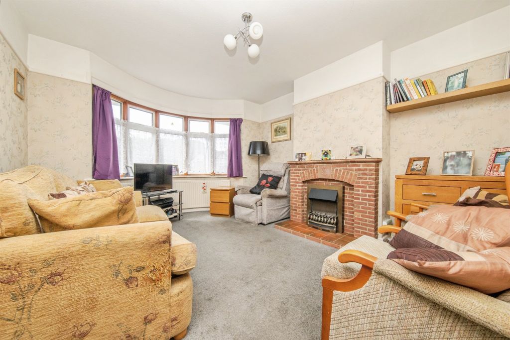 Property photo 2 of 17