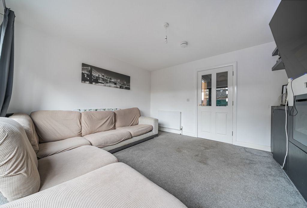 Property photo 3 of 21 1373855-7-69023B2...