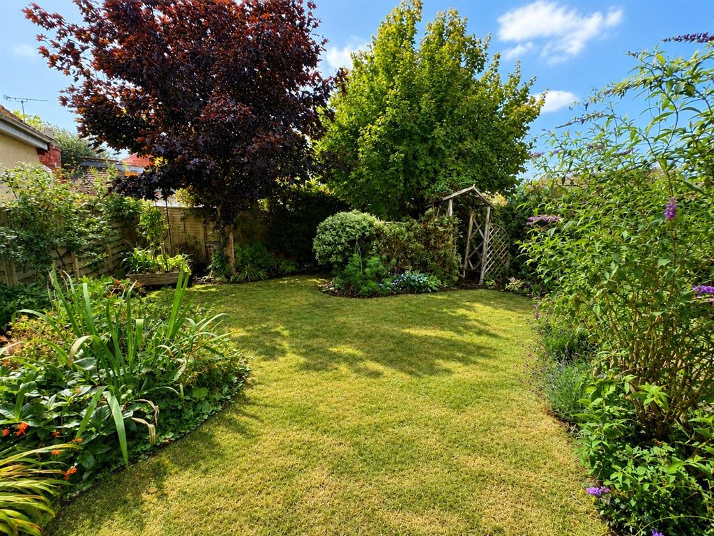 Property photo 2 of 14