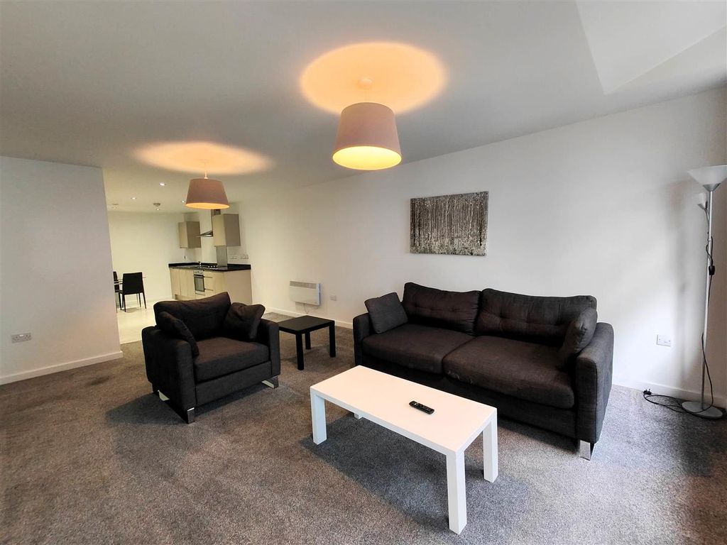 Property photo 3 of 9 Angle Three