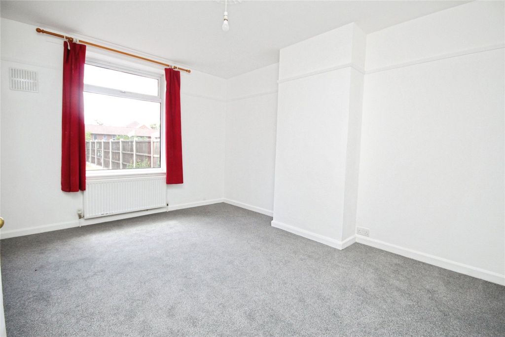 Property photo 2 of 7 Picture No. 01