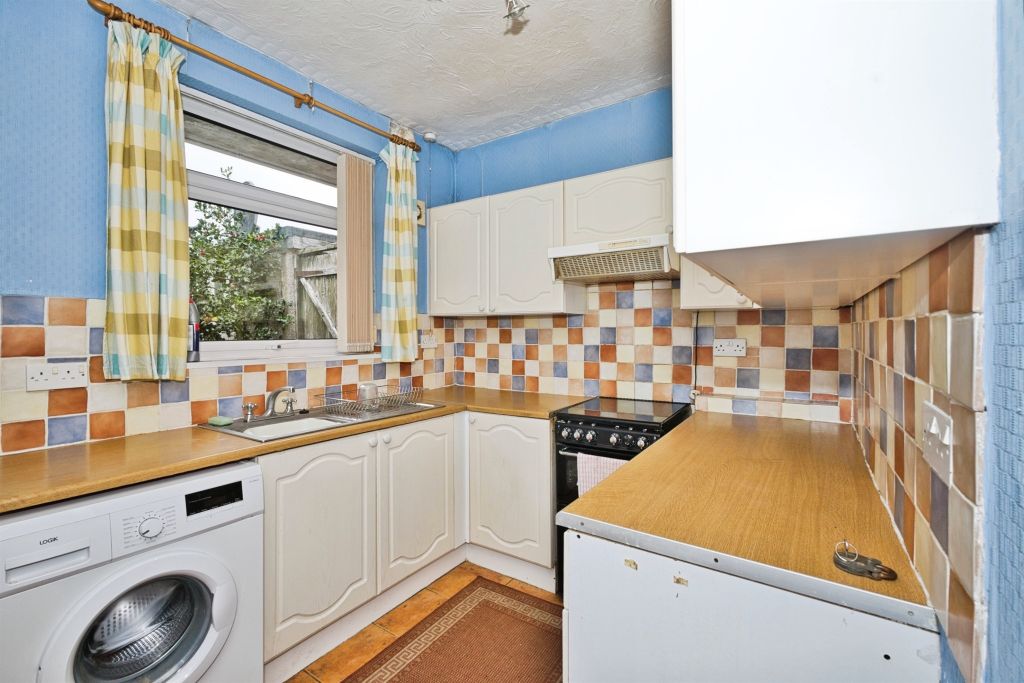 Property photo 3 of 17