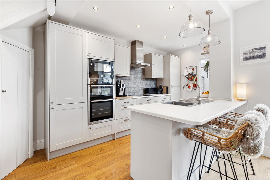 Property photo 3 of 51 St Helens (35).Jpg