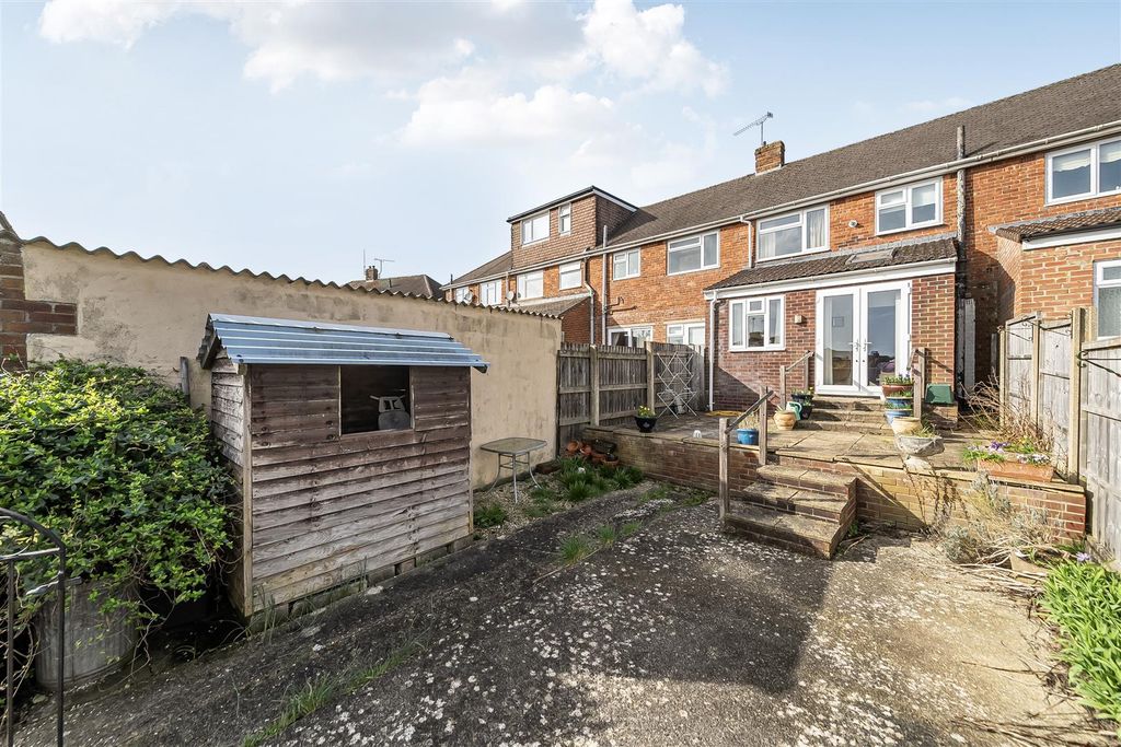 Property photo 2 of 15 1420492-1-699Efe2170E2d.Jpg