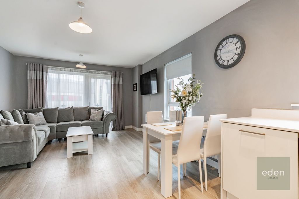 Property photo 1 of 27