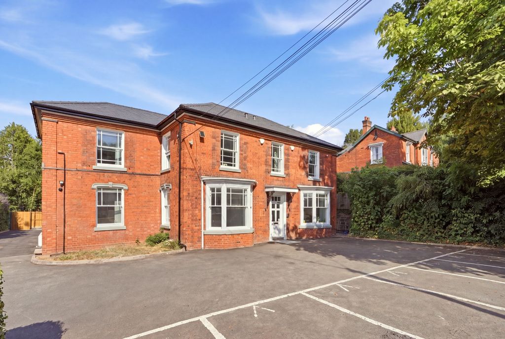 Property photo 1 of 10 5437770