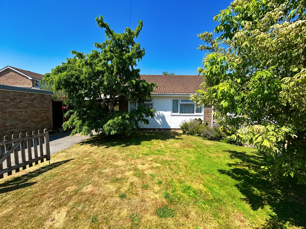 Property photo 2 of 11