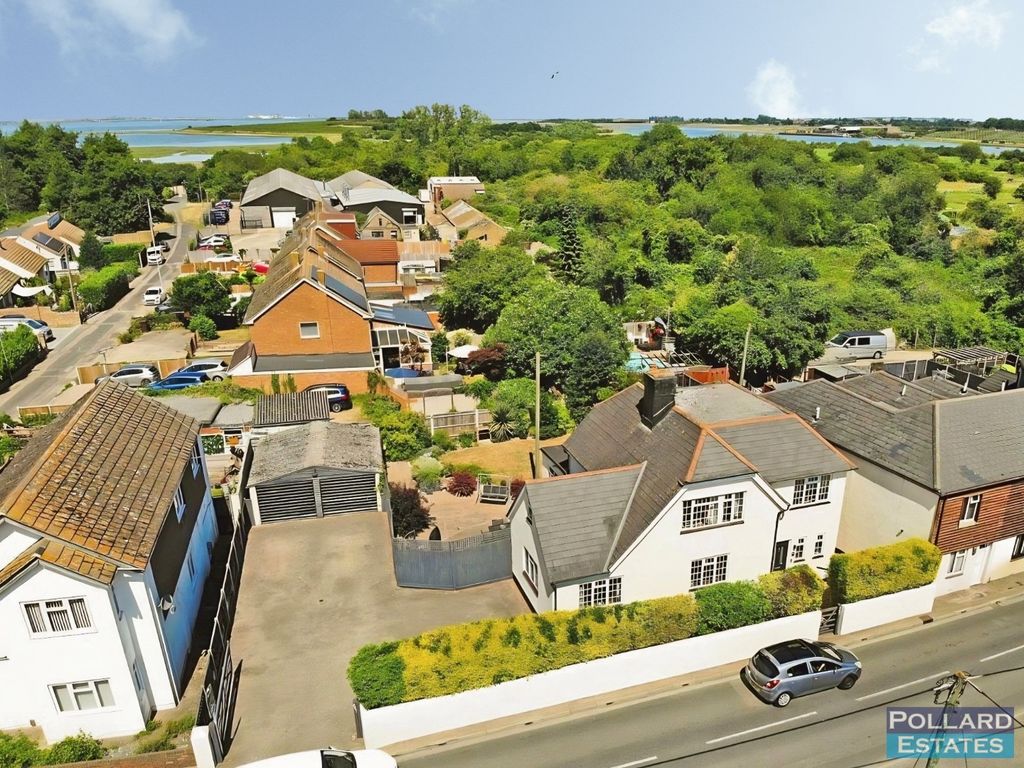 Property photo 1 of 40 Pbox-Img.Jpeg