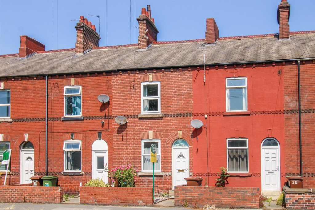 Property photo 1 of 8