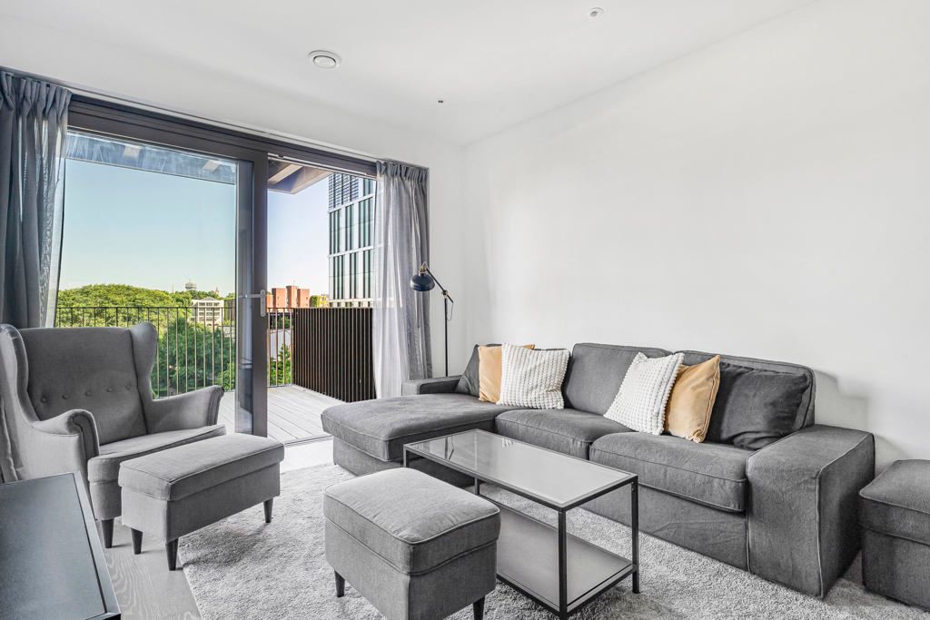 Property photo 2 of 18 Reception Room