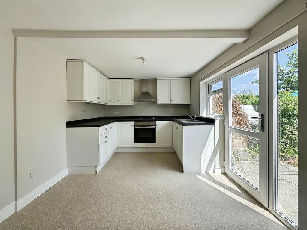Property photo 3 of 14 Kitchen/ Diner