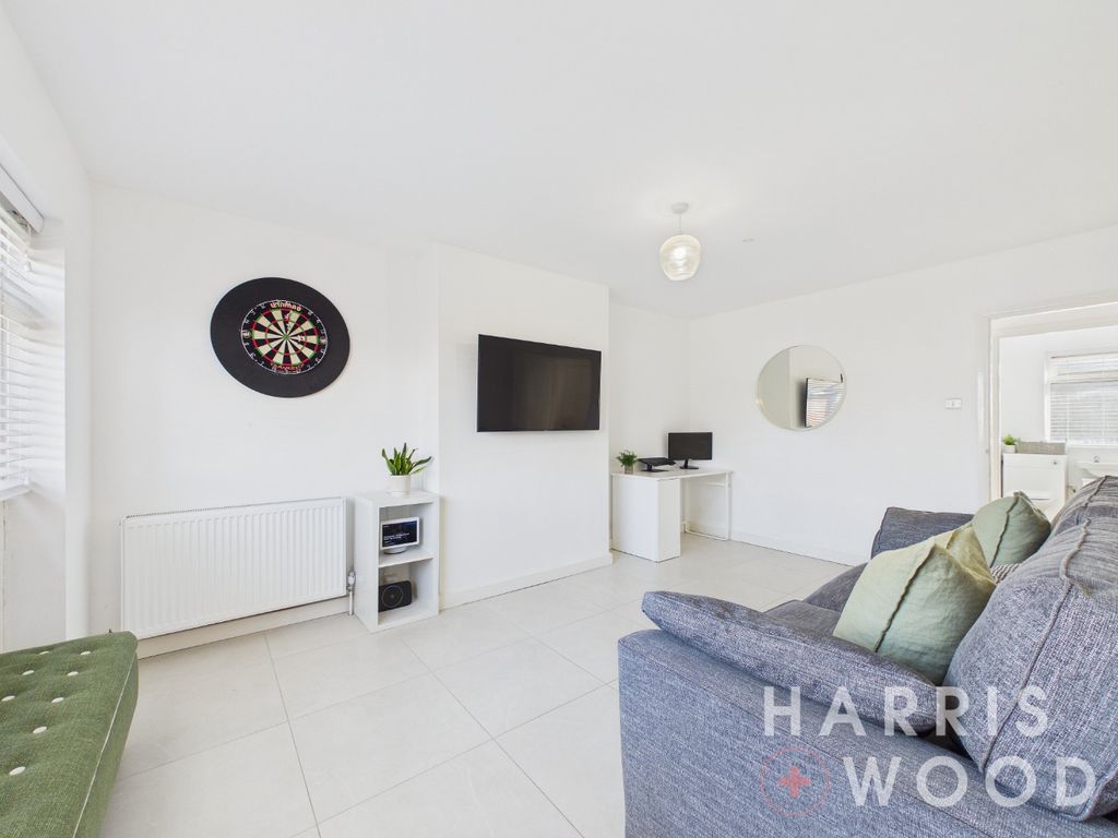 Property photo 2 of 15 4978862