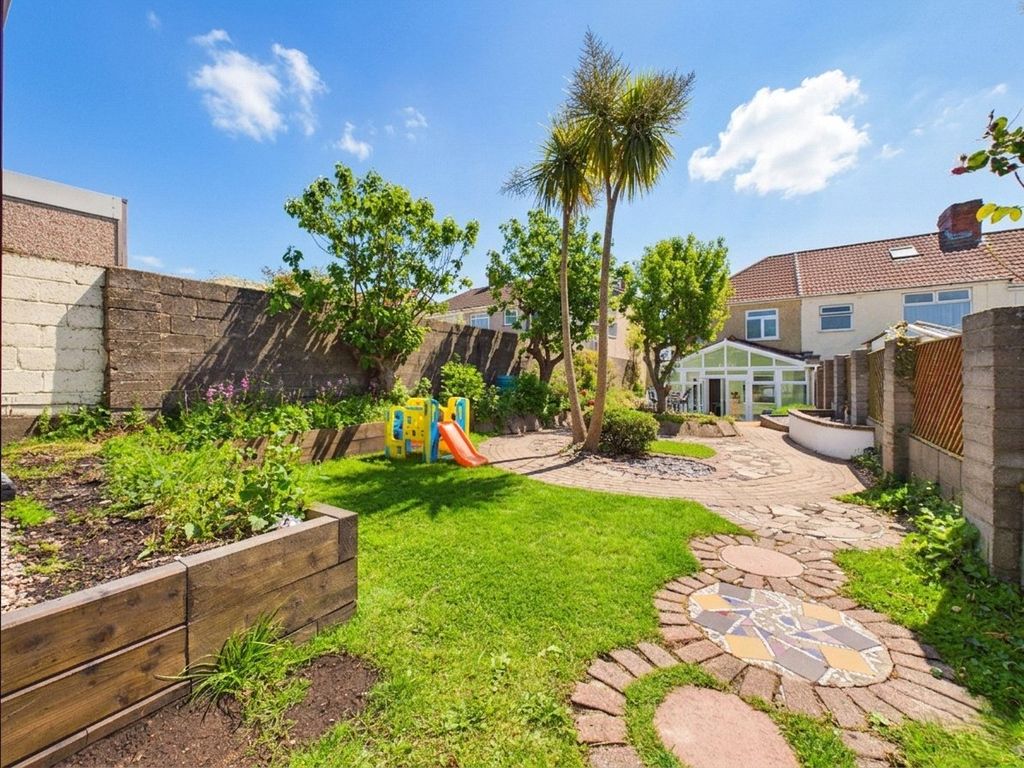 Property photo 1 of 19 Picture No. 28