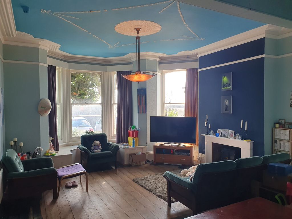 Property photo 3 of 12 Reception Room With Sea Views