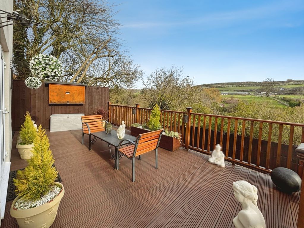 Property photo 2 of 19 Pbox-Img.Jpeg