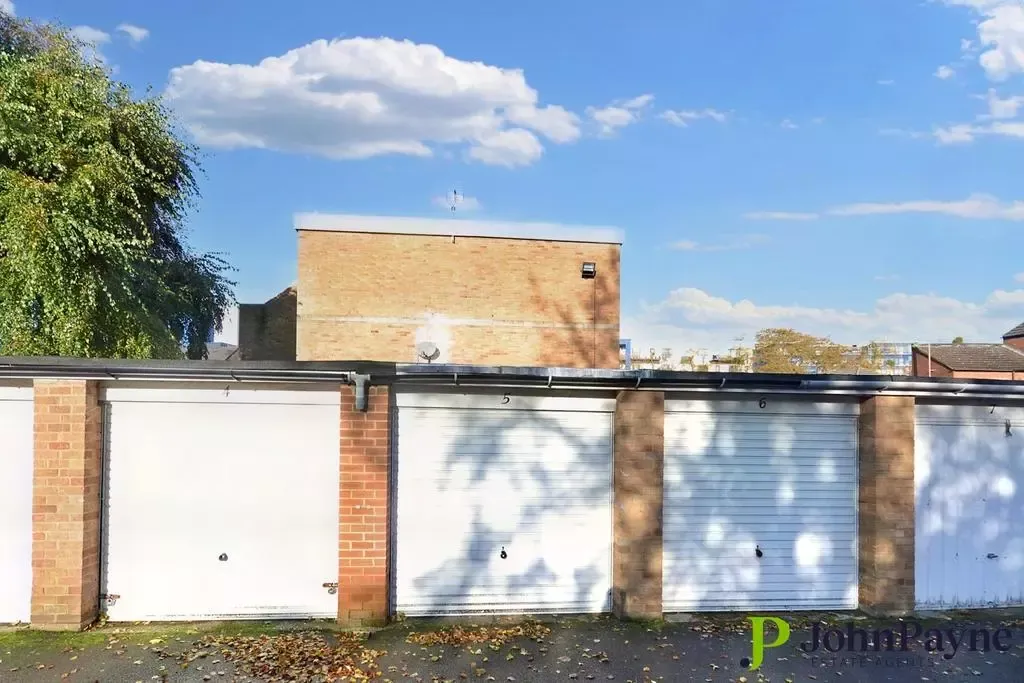 Property photo 1 of 1