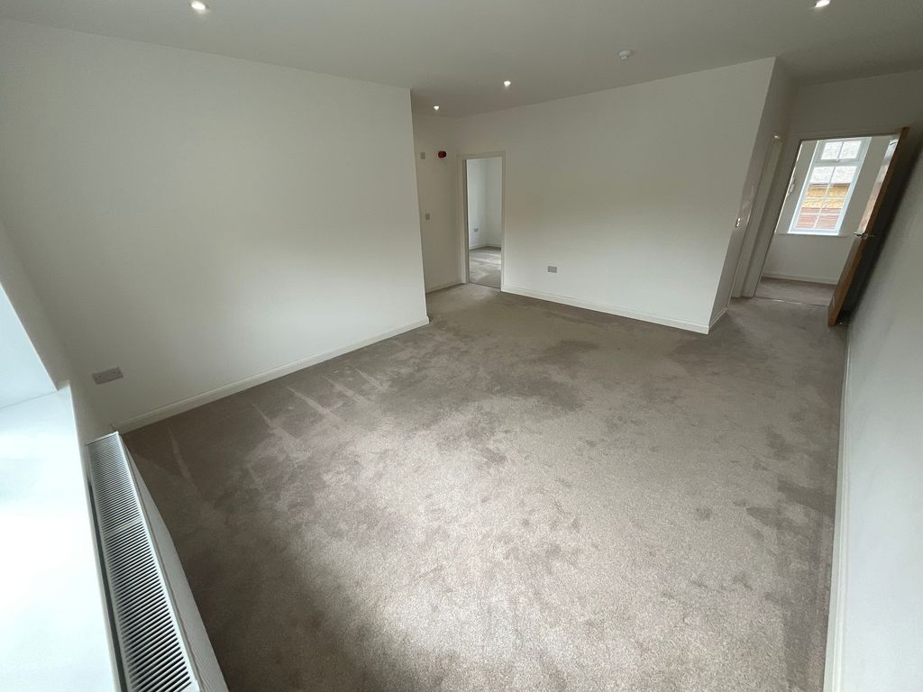 Property photo 2 of 14 Living Room