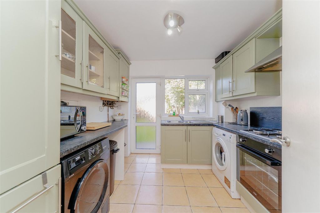 Property photo 2 of 27 Kitchen