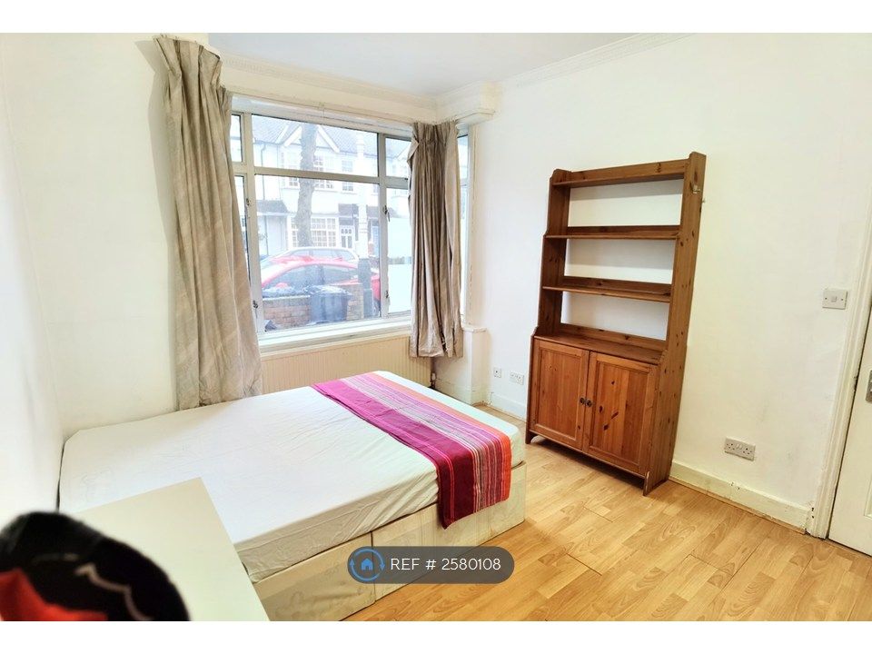 Property photo 2 of 13