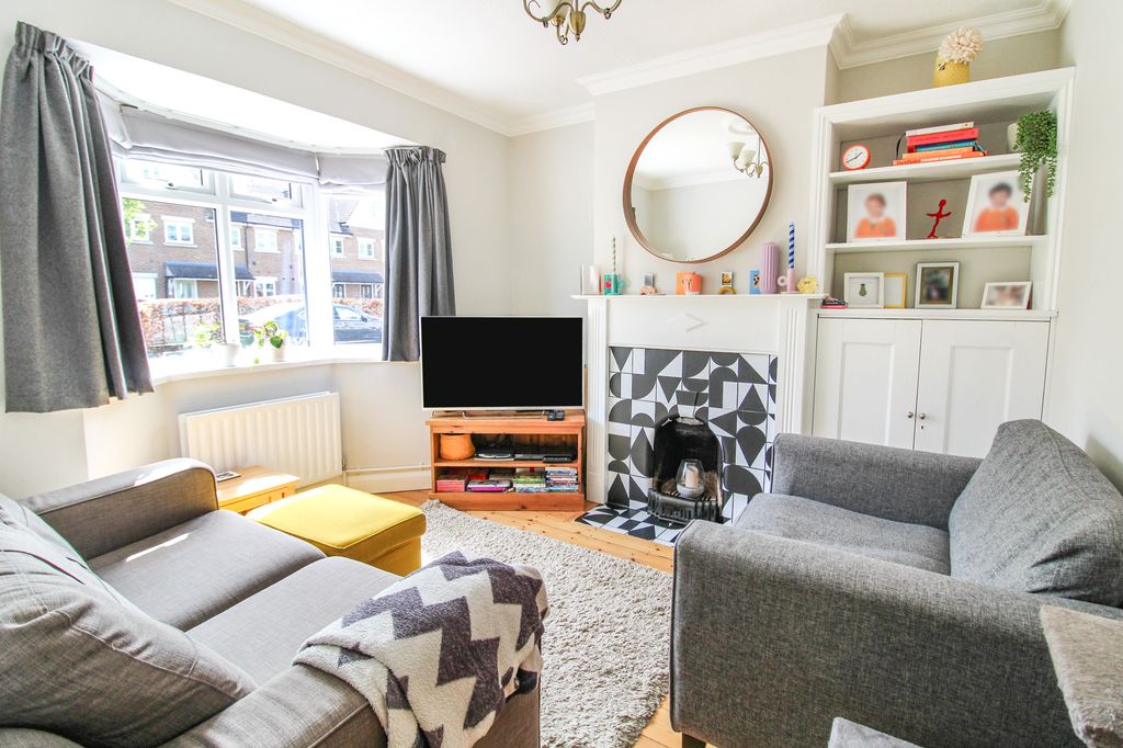 Property photo 2 of 14