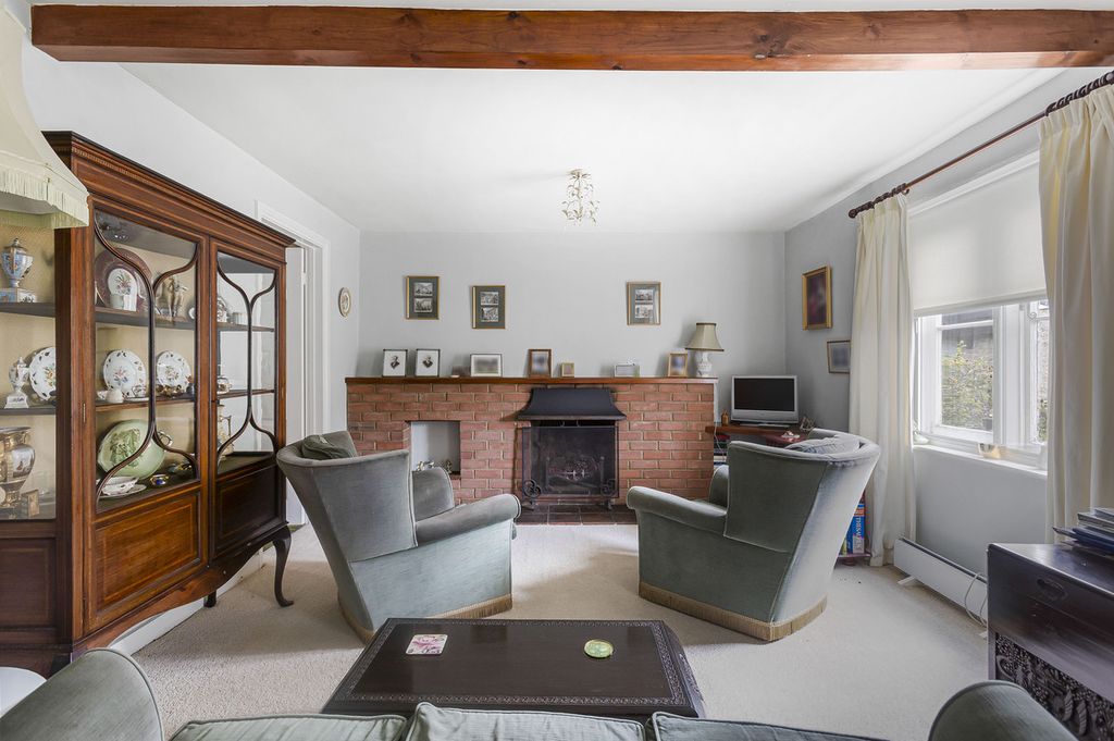 Property photo 3 of 29