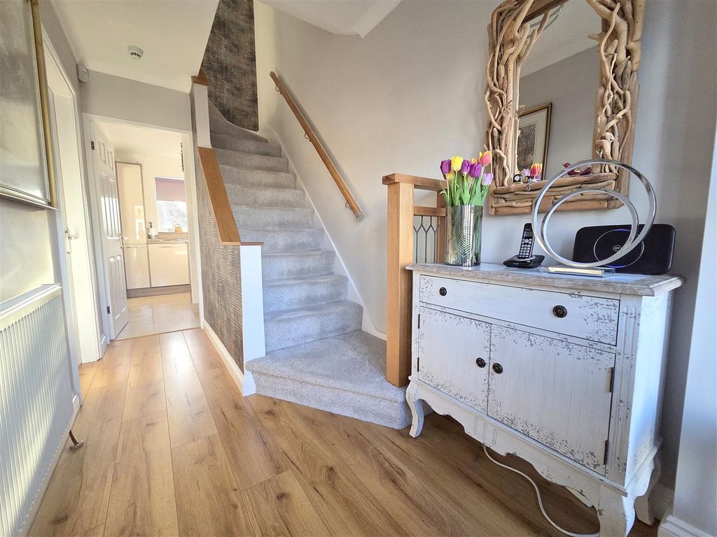 Property photo 2 of 17 Hall