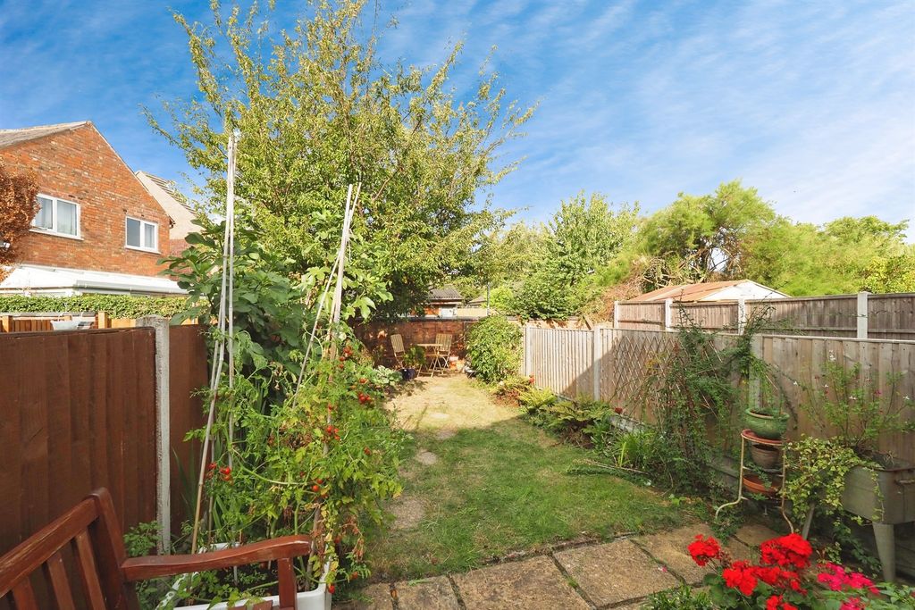 Property photo 3 of 17