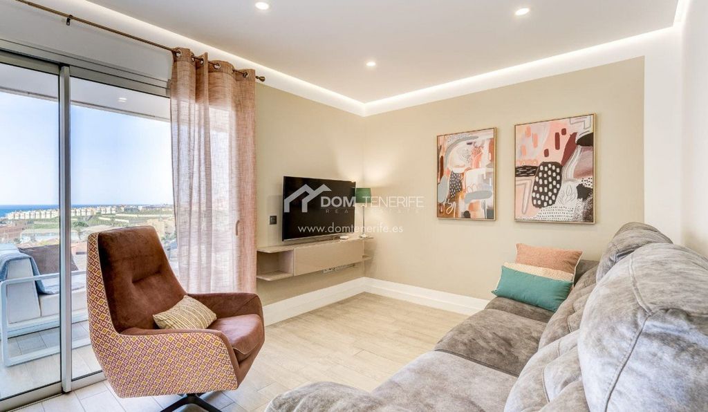 Property photo 1 of 18 Apartment, Playa Paraíso