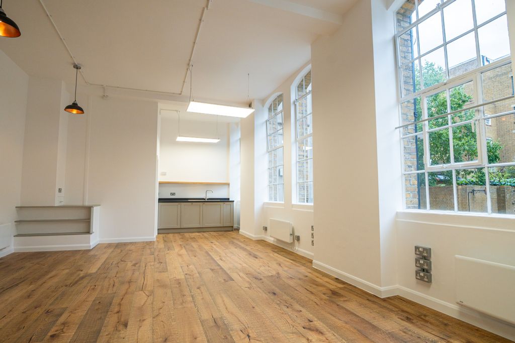 Property photo 2 of 7 Photo 8