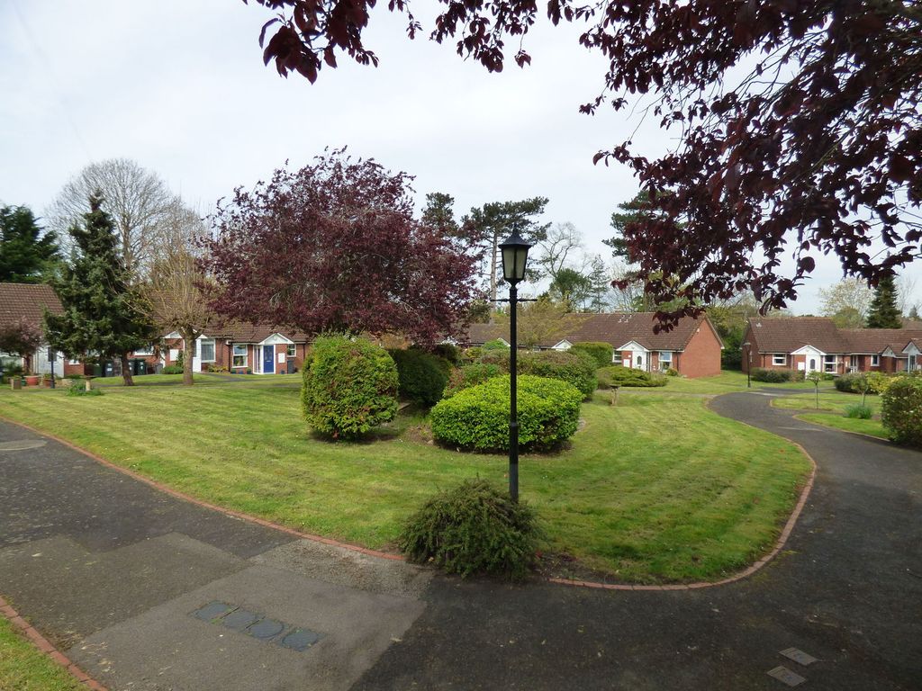 Property photo 2 of 12