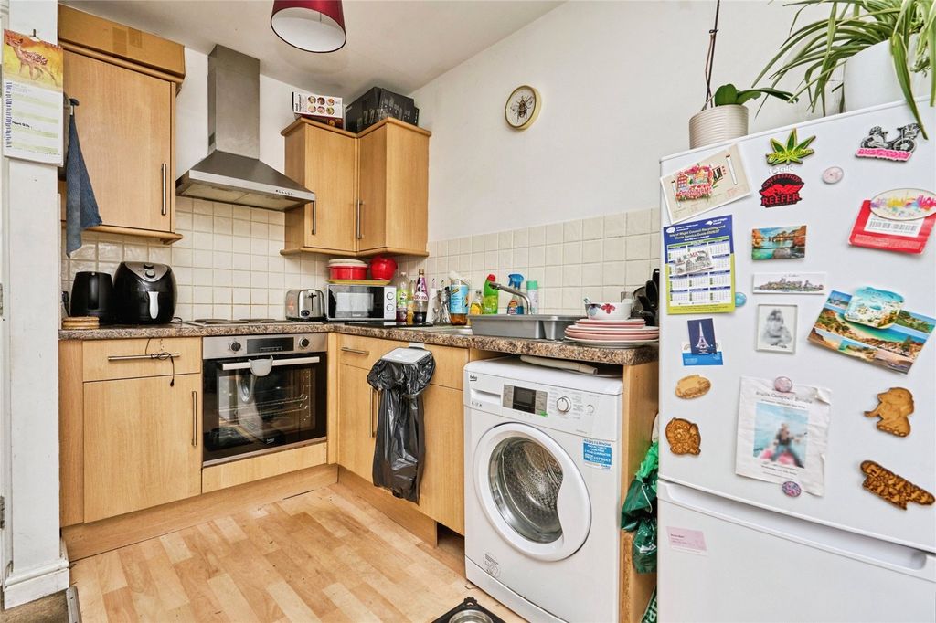 Property photo 3 of 9 Picture No. 04