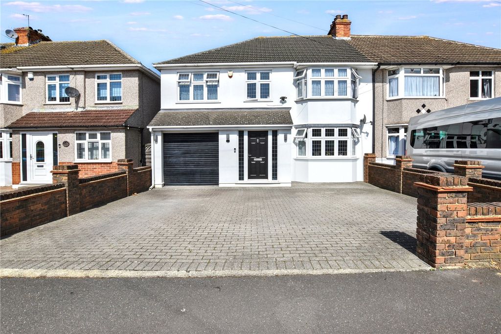 Property photo 1 of 20 Picture No. 24