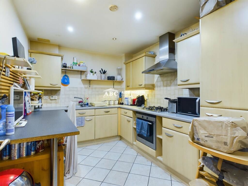 Property photo 3 of 18