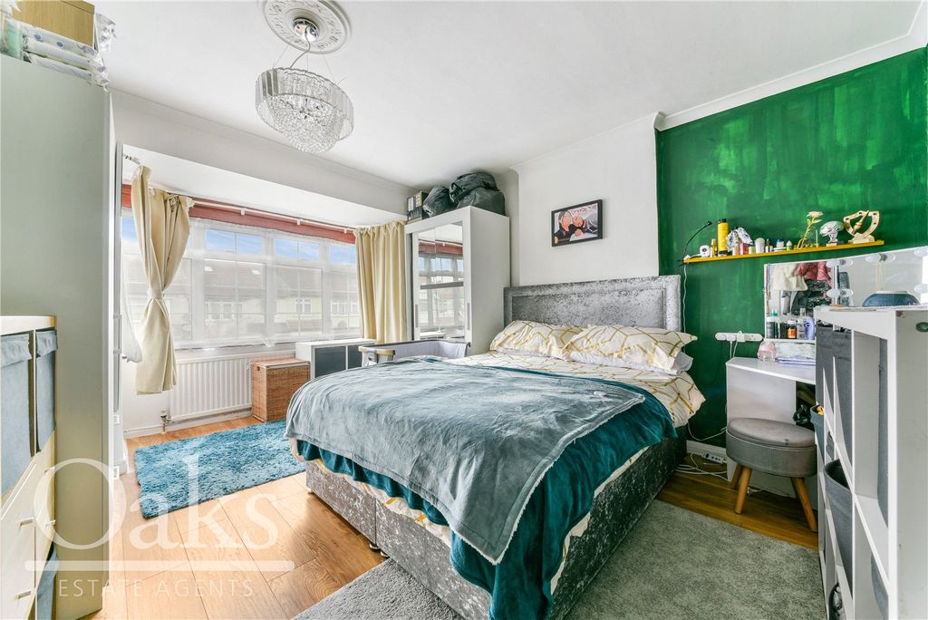 Property photo 3 of 10 Bedroom