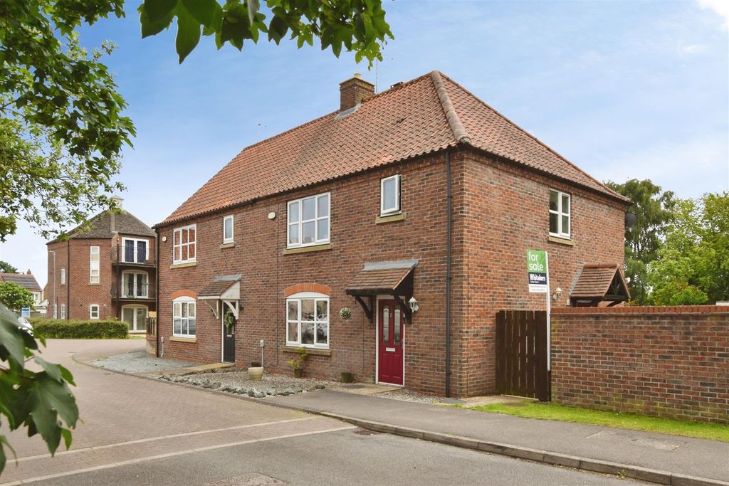 Property photo 1 of 23 10c59592-Front 20A.Jpg