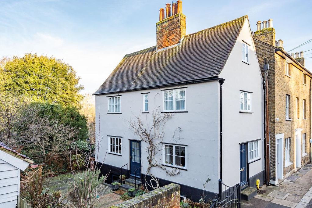 Property photo 1 of 33