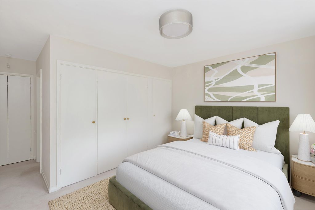 Property photo 2 of 18 Image