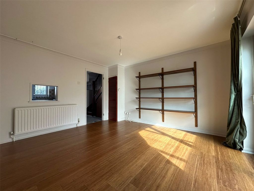 Property photo 3 of 14 Picture No. 07