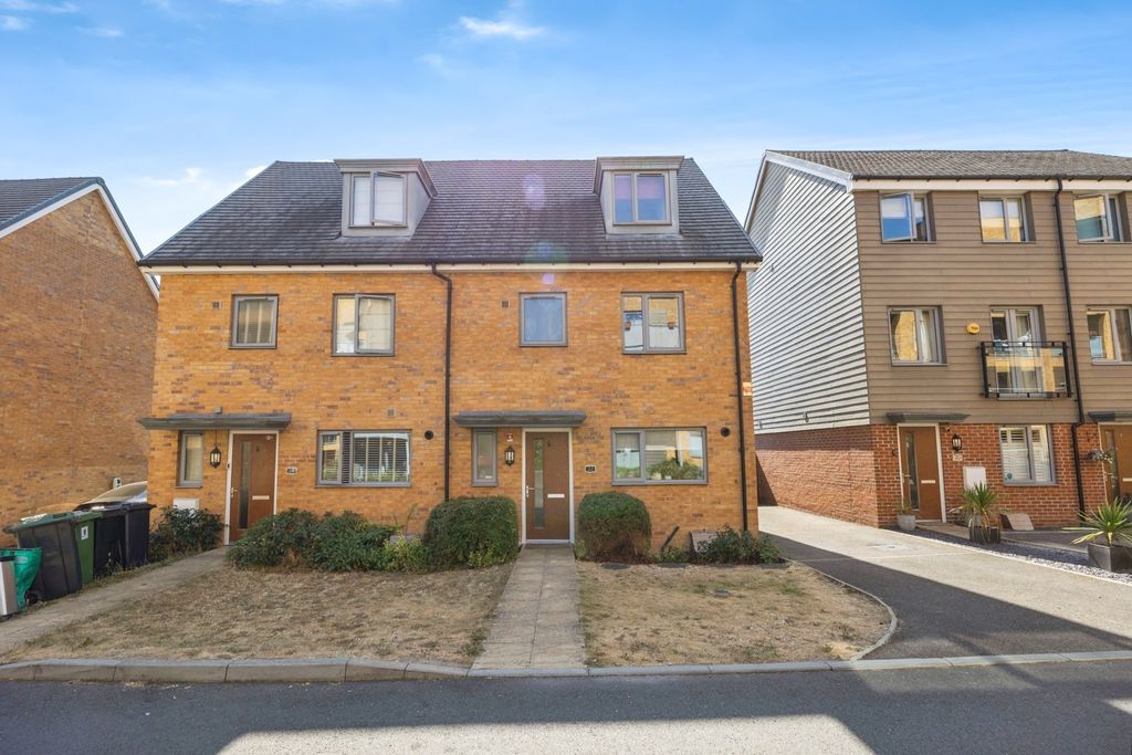 Property photo 1 of 19 Pbox-Img.Jpg