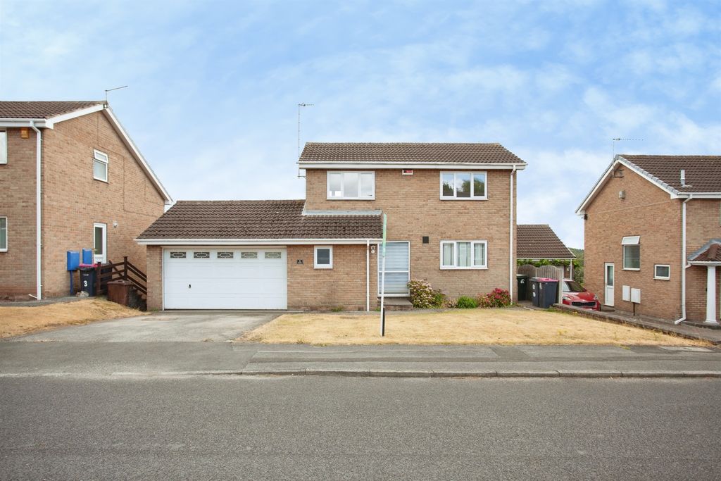 Property photo 1 of 17