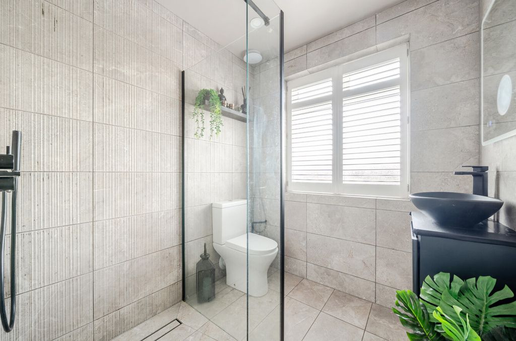 Additional image 12 of 4 bed detached house for saleHighlands Road, Fareham, Hampshire PO16
