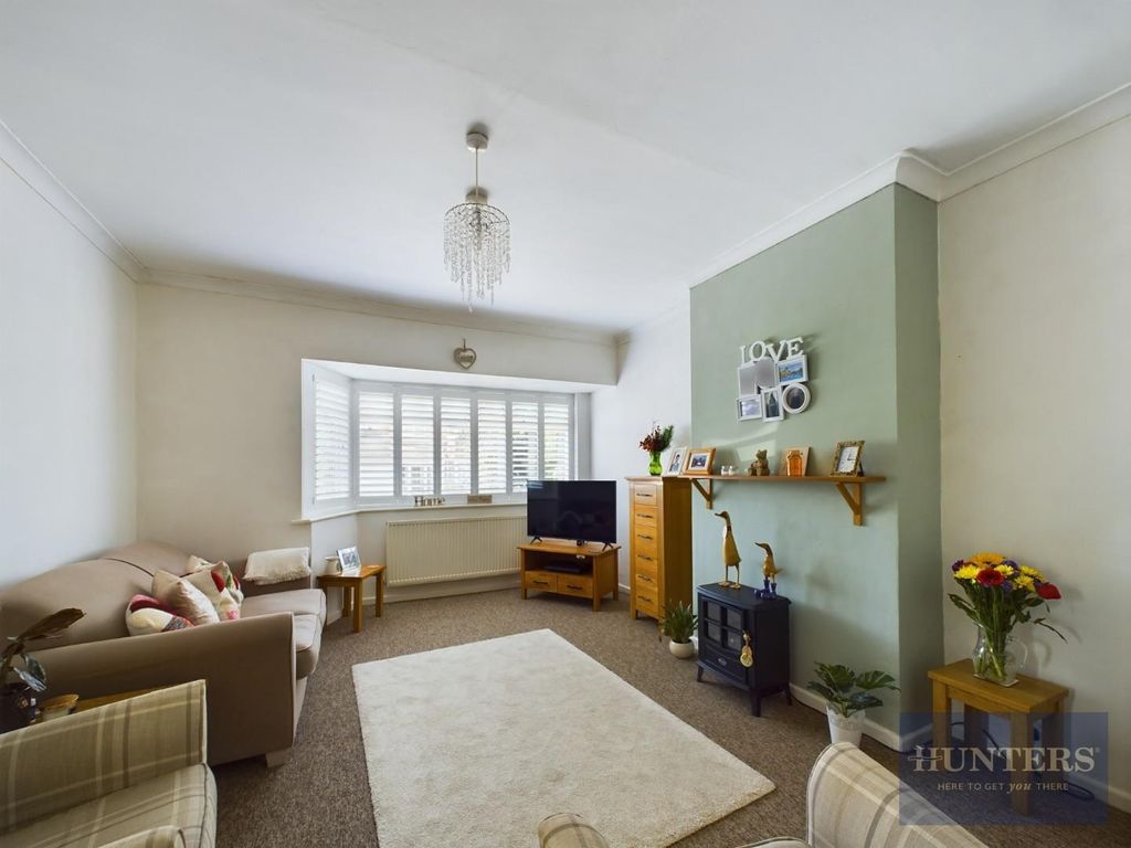 Property photo 3 of 15 Living Room