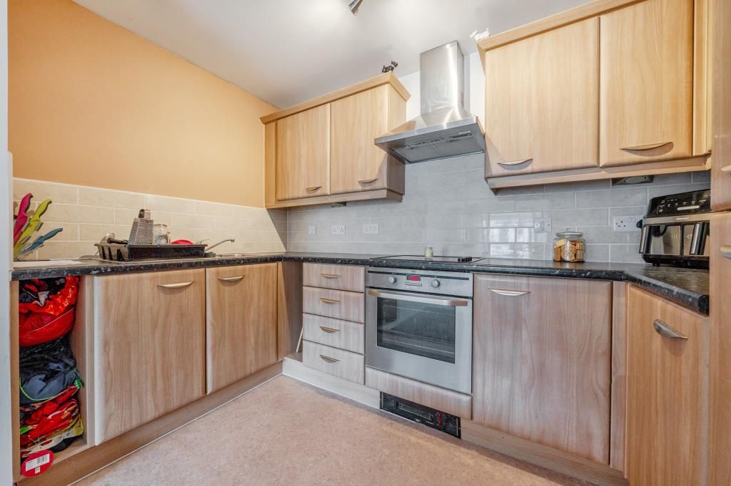 Property photo 2 of 20 Kitchen
