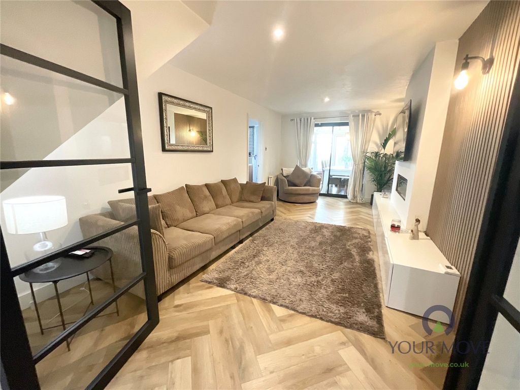 Property photo 3 of 24 Picture No. 08