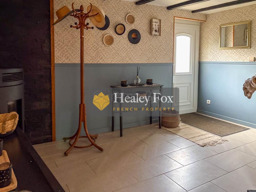 Property photo 2 of 27