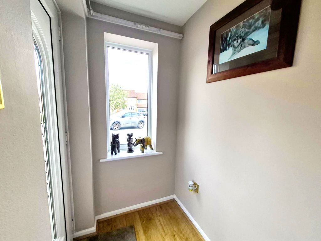 Property photo 2 of 21
