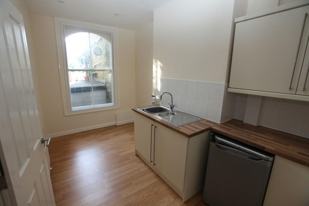 Property photo 3 of 10 Photo 3