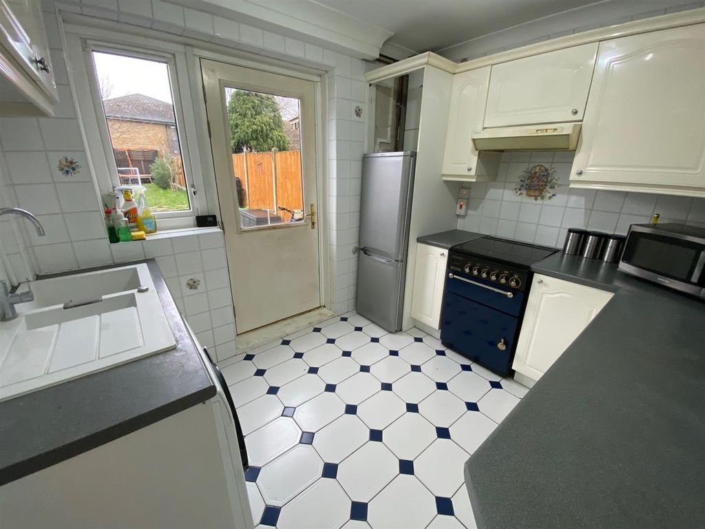 Additional image 6 of 2 bed terraced house for saleBeverley Road, Dagenham RM9