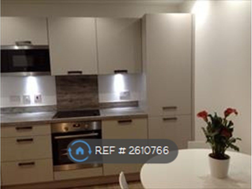 Property photo 1 of 11 Kitchen